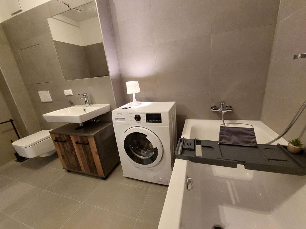 Apartment Maria Hilf 2 By Interhome Vienna Esterno foto